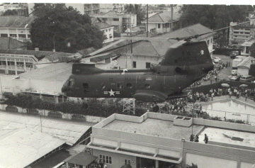 Chopper on approach during evacuation of American from Saigon